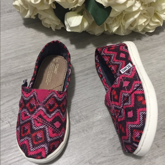 TOMS Geotextile Print Classic Slip-On Shoe - Picture 1 of 7